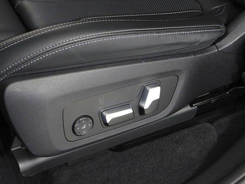 Used 2023 BMW X3 sDrive30i w/ Premium Package w/ZPA image 23