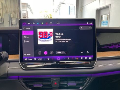 New 2026 Volkswagen Tiguan SEL R-Line AWD/4WD image 21