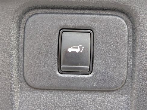 Used 2018 Nissan Murano Platinum image 12