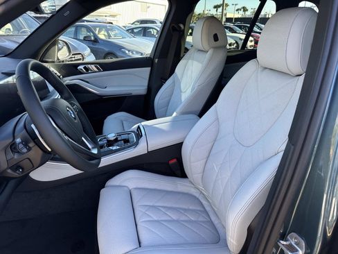 New 2026 BMW X5 xDrive40i w/ Executive Package image 24