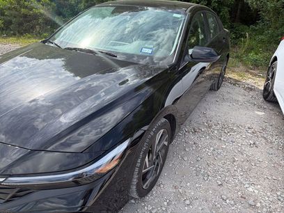 Used 2025 Hyundai Elantra SEL