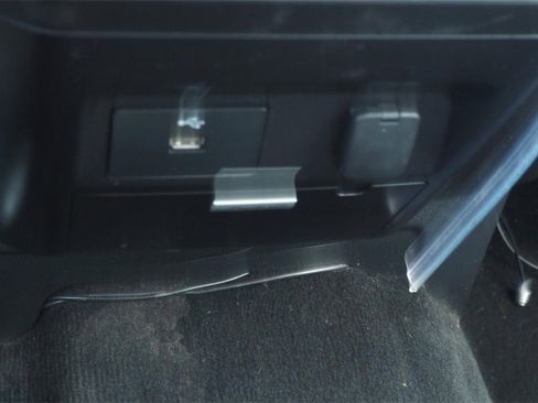 Used 2018 Ford F150 XLT image 35