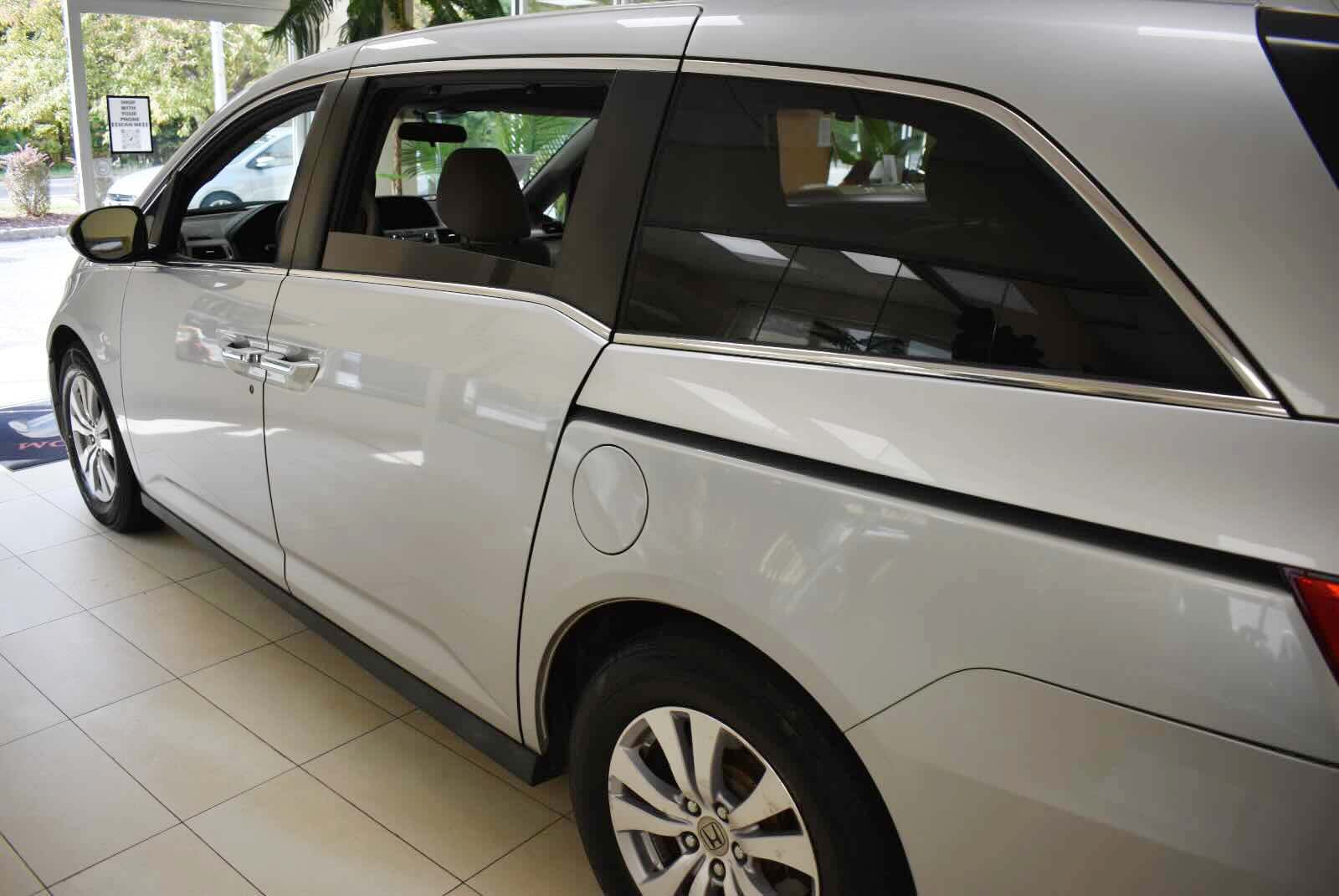 Used 2015 Honda Odyssey EX image 45