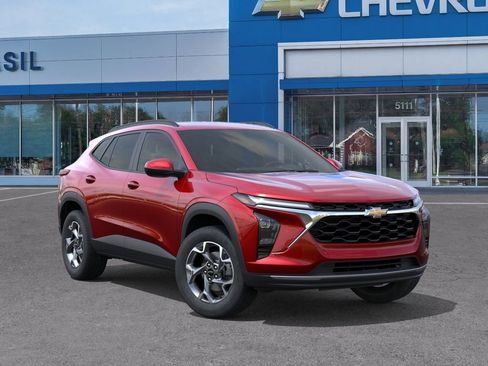 New 2026 Chevrolet Trax LT w/ LT Convenience Package FWD image 7