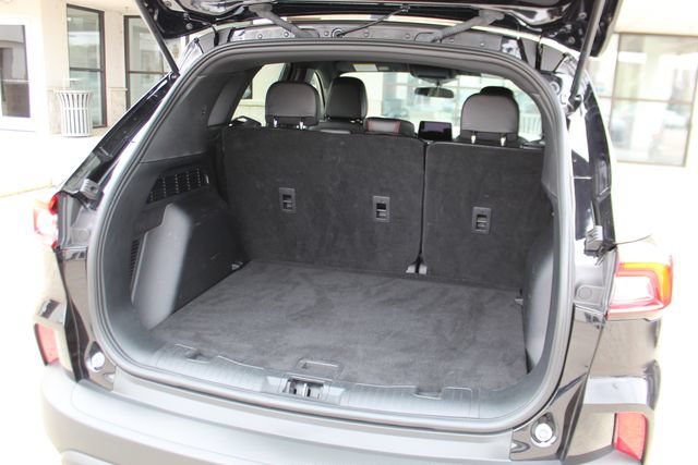 Used 2025 Ford Escape ST-Line AWD/4WD image 5