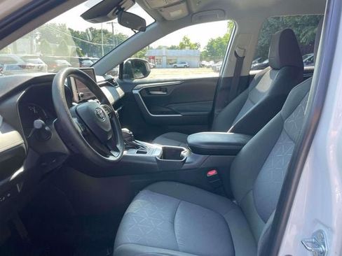 Certified 2025 Toyota RAV4 XLE AWD/4WD image 17