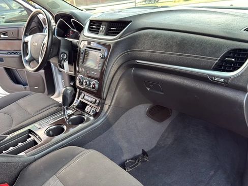 Used 2016 Chevrolet Traverse LT FWD image 27