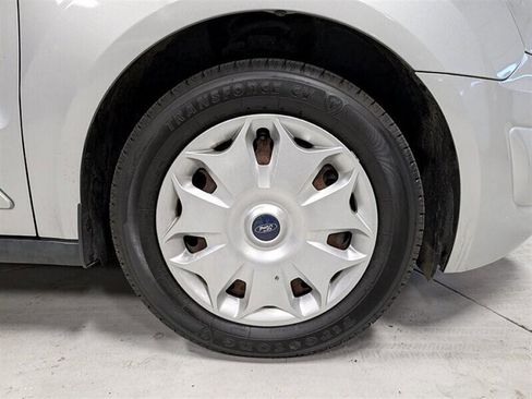 Used 2015 Ford Transit Connect XLT image 12