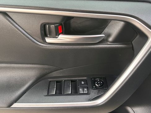 Used 2023 Toyota RAV4 XLE Premium FWD image 11