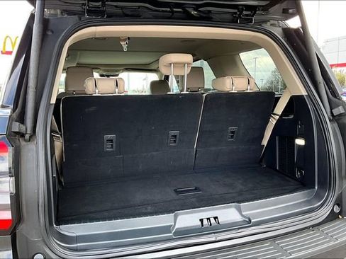 Used 2022 Ford Expedition Limited image 31