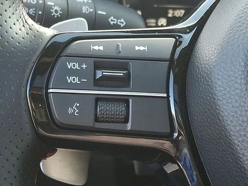 Certified 2025 Acura ADX A-Spec image 21