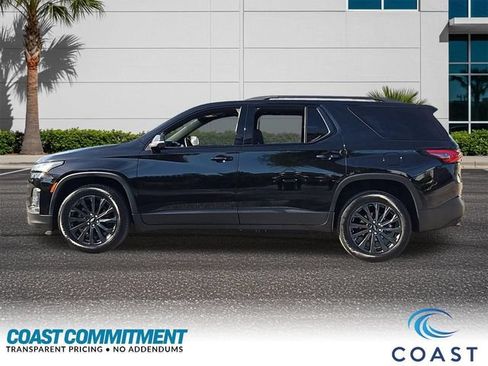 Used 2023 Chevrolet Traverse RS FWD image 9