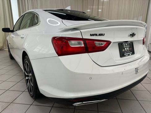 Certified 2024 Chevrolet Malibu RS w/ LPO, Floor Liner Package image 9