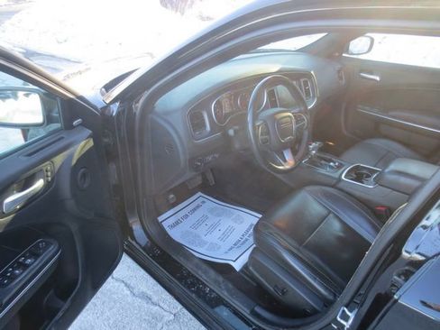 Used 2016 Dodge Charger SXT w/ AWD Plus Group image 3
