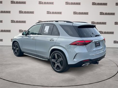 Used 2024 Mercedes-Benz GLE 580 4MATIC image 3