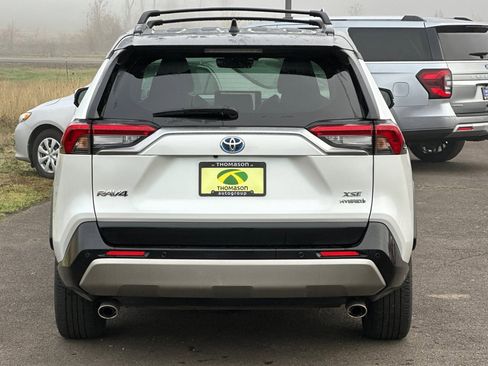 Used 2024 Toyota RAV4 XSE image 5