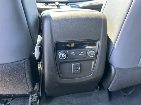 Certified 2024 Buick Enclave Essence w/ Experience Buick Package FWD image 33