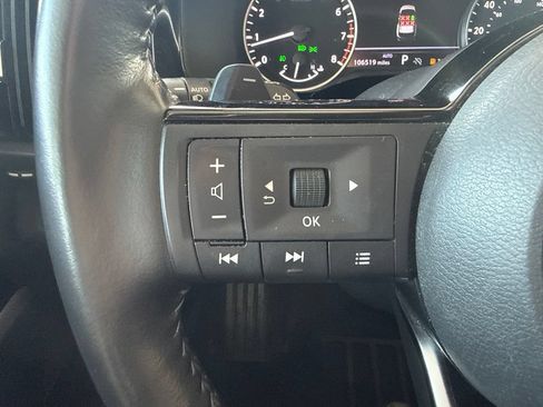 Used 2023 Nissan Pathfinder SL w/ Lighting Package (N92) AWD/4WD image 16
