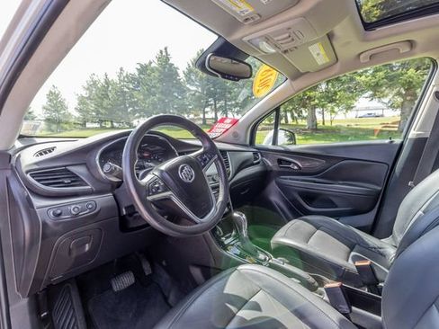 Used 2018 Buick Encore Essence AWD/4WD image 11