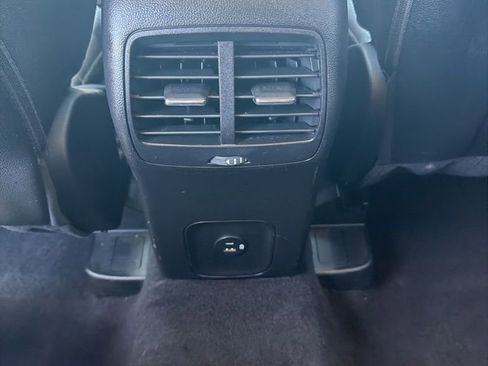 Used 2022 Ford Escape SEL FWD image 19