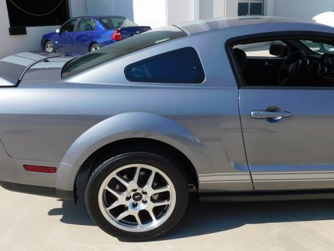 Used 2007 Ford Mustang Shelby GT500 RWD image 28
