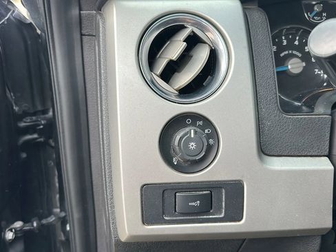 Used 2014 Ford F150 Lariat w/ Equipment Group 502A Luxury image 19