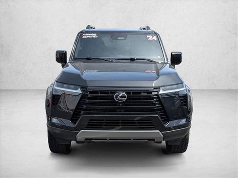 Used 2024 Lexus GX 550 AWD/4WD image 2