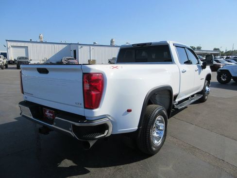 Used 2022 Chevrolet Silverado 3500 LTZ w/ LTZ Convenience Package AWD/4WD image 6
