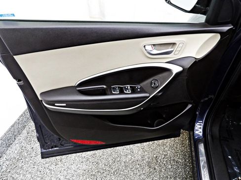 Used 2017 Hyundai Santa Fe Sport w/ 2.4L Tech Package 04 image 7