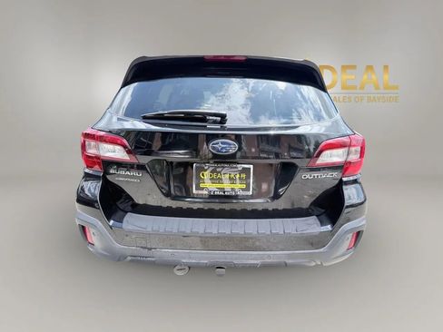 Used 2019 Subaru Outback 2.5i Limited AWD/4WD image 6