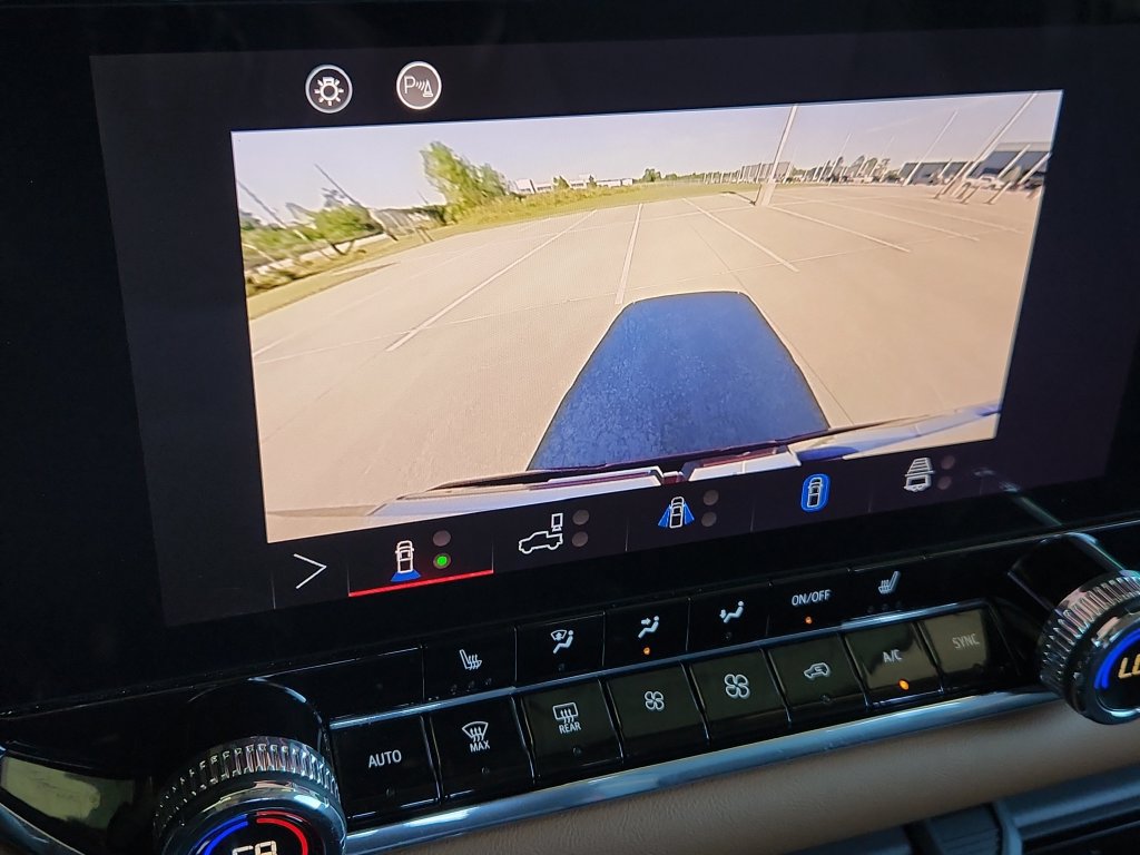 Used 2024 GMC Canyon AT4 w/ Technology Package AWD/4WD image 23