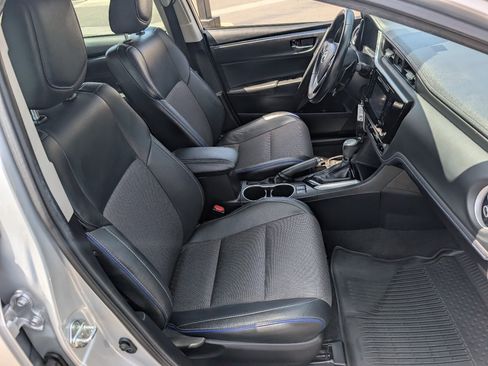 Used 2018 Toyota Corolla SE FWD image 8