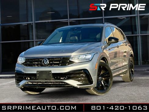Used 2023 Volkswagen Tiguan SE R-Line image 1