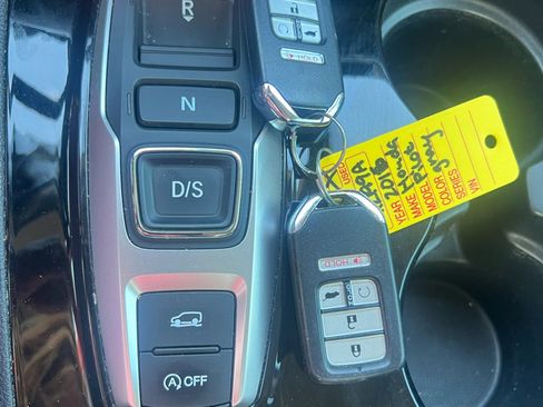 Used 2016 Honda Pilot Elite image 27