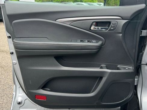 Used 2023 Honda Ridgeline RTL image 13