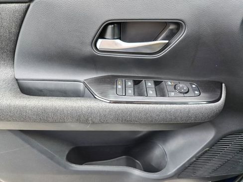 New 2026 Nissan Kicks SV FWD image 18