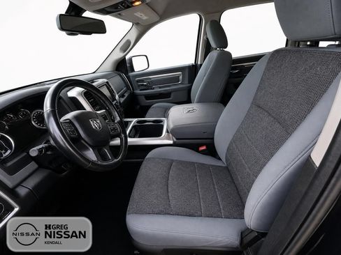 Used 2020 RAM 1500 Classic SLT w/ Luxury Group RWD image 7