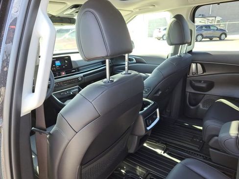 New 2026 Kia Carnival SX w/ SX Dark Edition Package FWD image 21