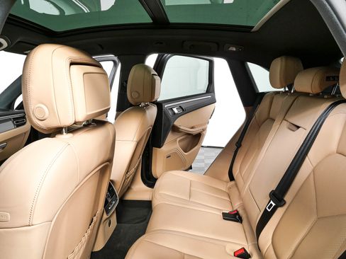 New 2026 Porsche Macan AWD/4WD image 22