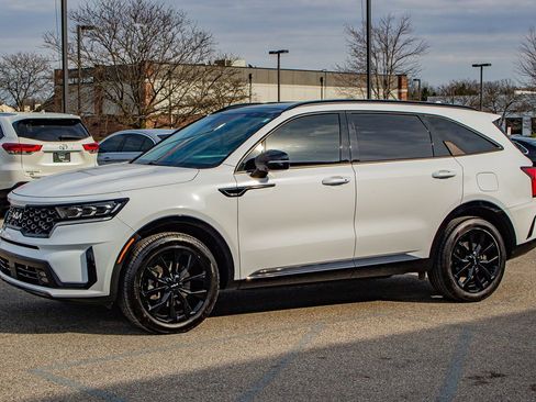 Used 2022 Kia Sorento SX image 4