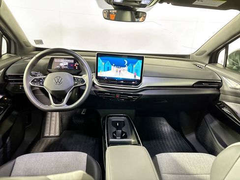 Certified 2025 Volkswagen ID.4 Pro image 12