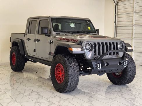 Used 2021 Jeep Gladiator Rubicon AWD/4WD image 3