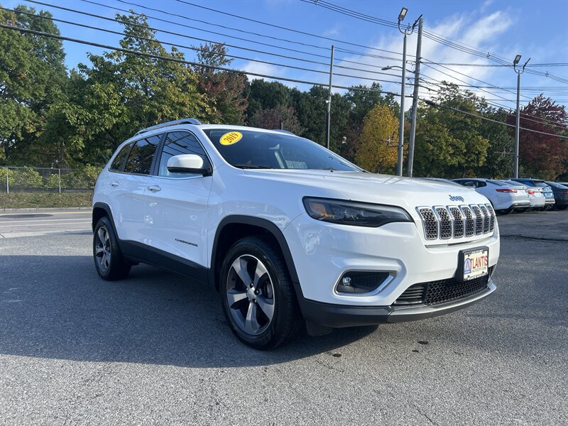 Used 2019 Jeep Cherokee Limited AWD/4WD image 3