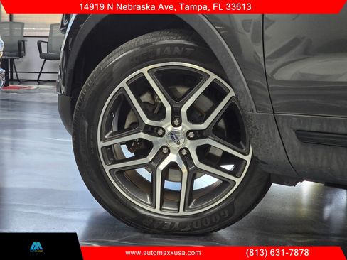 Used 2017 Ford Explorer Sport w/ Equipment Group 401A AWD/4WD image 9