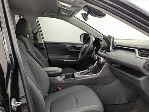 Used 2025 Toyota RAV4 LE FWD image 21
