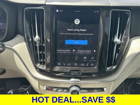 Used 2024 Volvo XC60 B5 Plus AWD/4WD image 18