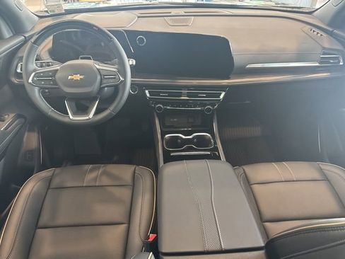 New 2025 Chevrolet Traverse High Country w/ LPO, Floor Liner Package image 18