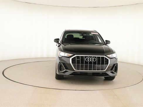 Certified 2021 Audi Q3 2.0T Premium w/ Convenience Package image 11