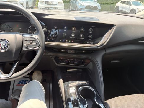 Used 2022 Buick Envision Preferred FWD image 25
