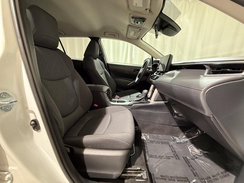 Certified 2023 Toyota Corolla Cross LE AWD/4WD image 21